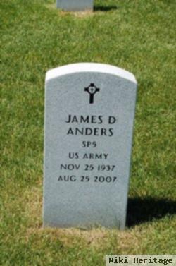 James D Anders