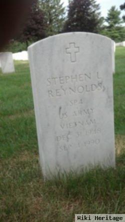 Stephen L Reynolds