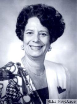 Dr Ann Nezzio Weaver