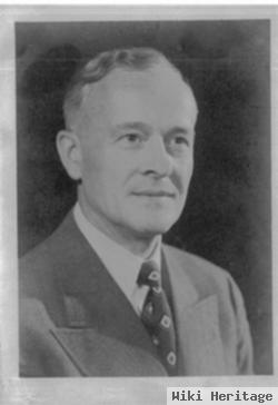 Donald J Nelligan