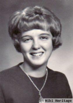 Linda Lou Schneider