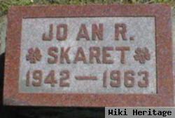 Joan R Skaret