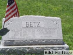 Anne R Schaeffer Betz