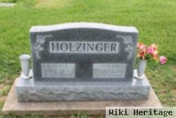 Leroy E "lee" Holzinger