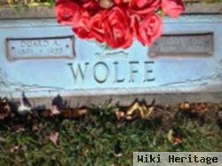 Effie Wolfe