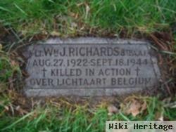 Lieut William J. Richards