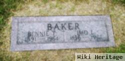 Bennie T Baker