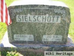 Ruth E. Sielschott