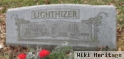 Edward R Lighthizer