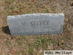 Milton R Mckelvey