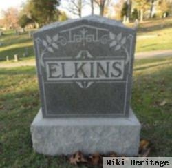 Robert E Elkins