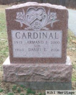 Daniel E Cardinal