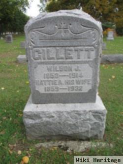 Wilson J Gillett