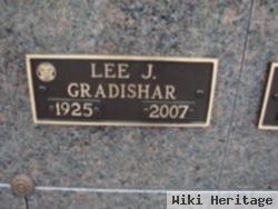 Lee J Gradishar