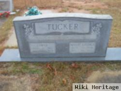 Lamar Tucker