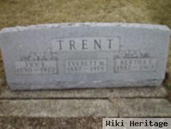 Everett M Trent