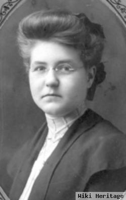 Minnie B Mead Evans