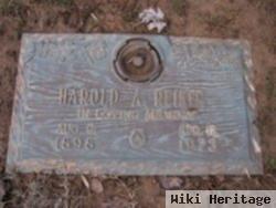 Harold "bud" Reiker