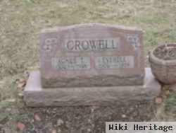 Everell Crowell