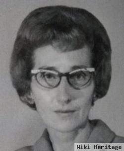 Betty J Neuhart