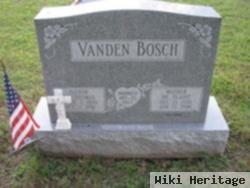 Dr Elaine Shade Vanden Bosch