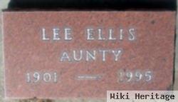 Lee "aunty" Ellis