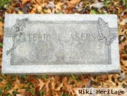 Terry L Akers