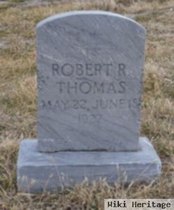 Robert R Thomas