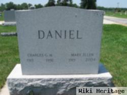 Charles G Daniel, Jr