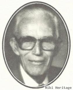 Lester Ernest Graff