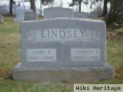 John R Lindsey