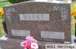 Frieda E Saak Hanke