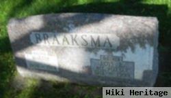 Lois E. Veleker Braaksma