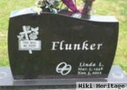 Linda L Flunker