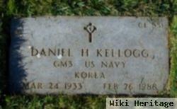 Daniel H Kellogg