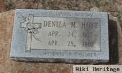 Deniza M Hoyt