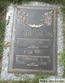 Tommie L Robinson