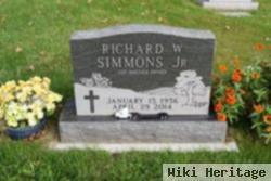 Richard W Simmons, Jr