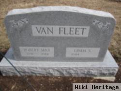 Robert Max Van Fleet