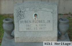 Ruben Flores, Jr