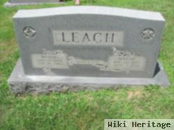 Cecil Wayne Leach