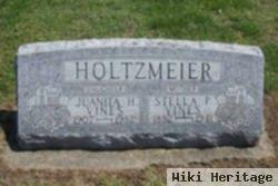 Stella P Vines Holtzmeier