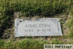 Annie Snow