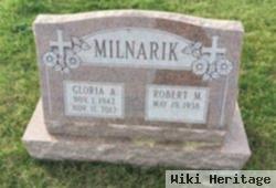 Gloria A Milnarik