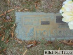 Lillie P Holsonback