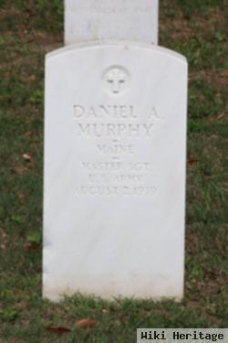 Daniel A Murphy