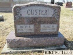 Merle M Custer