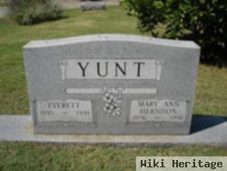 Everett Yunt