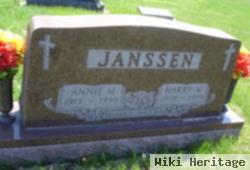 Annie M Janssen