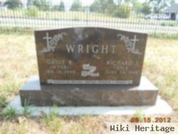 Richard J. "dick" Wright